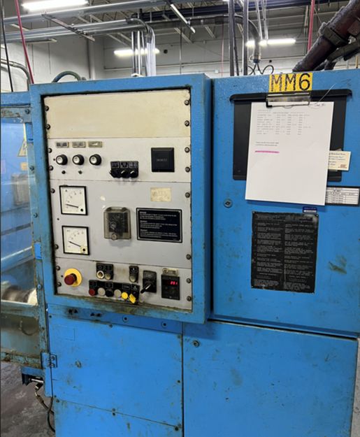 Operator control panel on a production machine